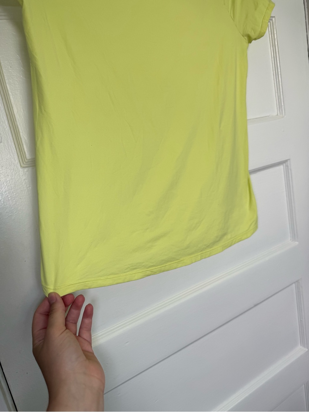ALO Yoga Short Sleeve Crew Tee - Pale Yellow Sz XS - Picture 4 of 10
